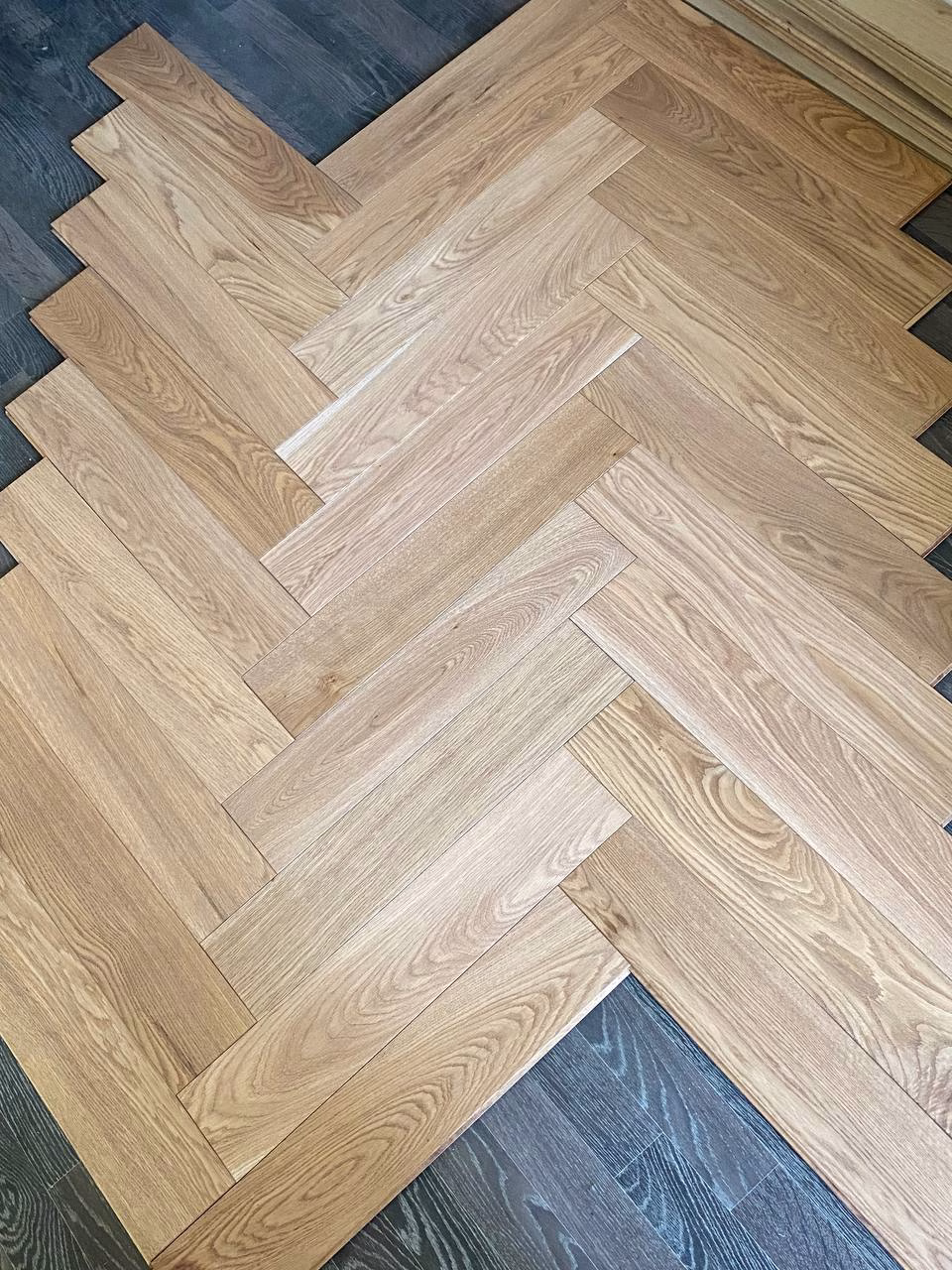 Инженерная доска Епаркет Дуб Медовый рустик лак венгерская елка 600×120×15